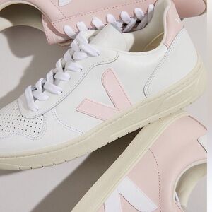 🌸  Veja V10 Sneakers Petale Pink White Leather Size 40 🌸